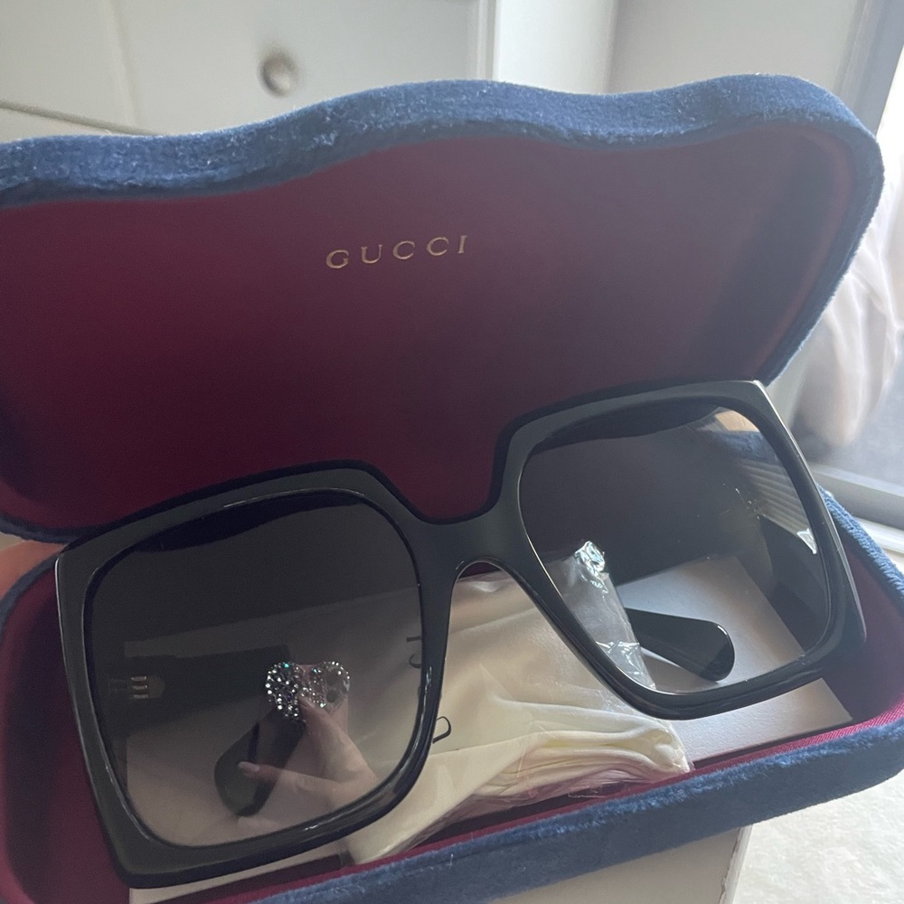Gucci Logo 59MM Oversized Square Sunglasses - Picture 1 of 4